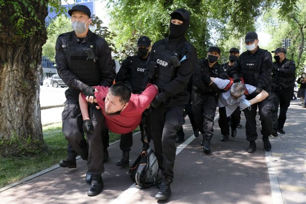 Lebih Dari 5.100 Orang Ditangkap Sejak Protes Kekerasan Dimulai Di Kazakhstan